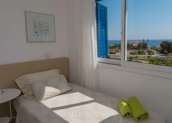 Narcissos Bay View *