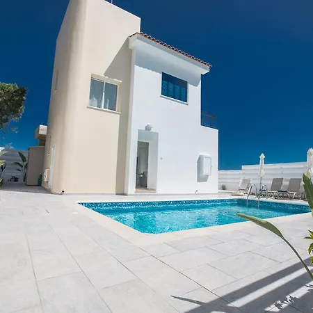 Narcissos Bay View *